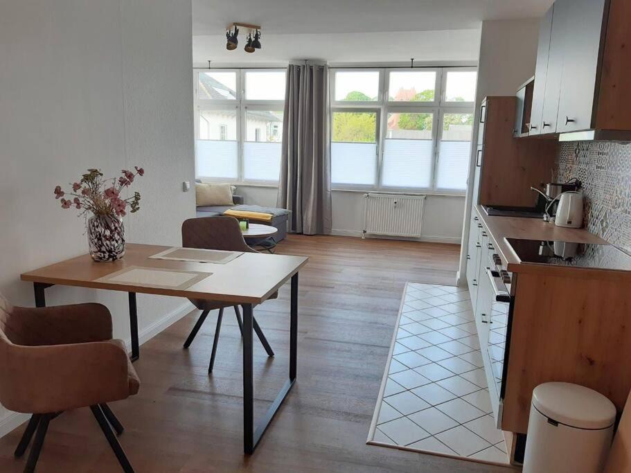 Helle, Offene Whg Im Zentrum Vom Ostseebad Goehren Goehren  Εξωτερικό φωτογραφία